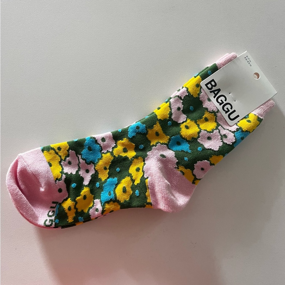 Baggu Floral Socks with Pink and Blue